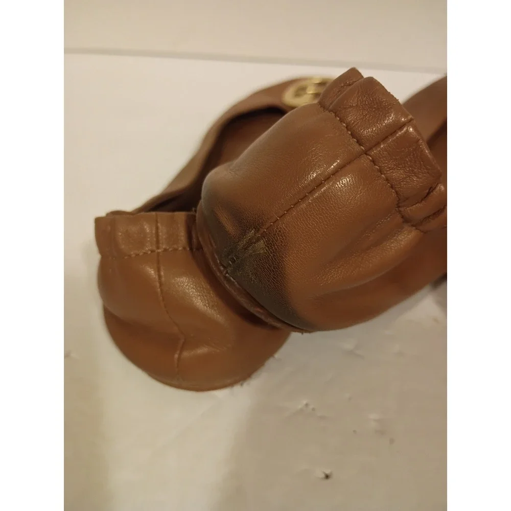 Tory Burch Reva Ballet Flats Tan Leather Gold Logo Medallion Scrunch Back Shoes